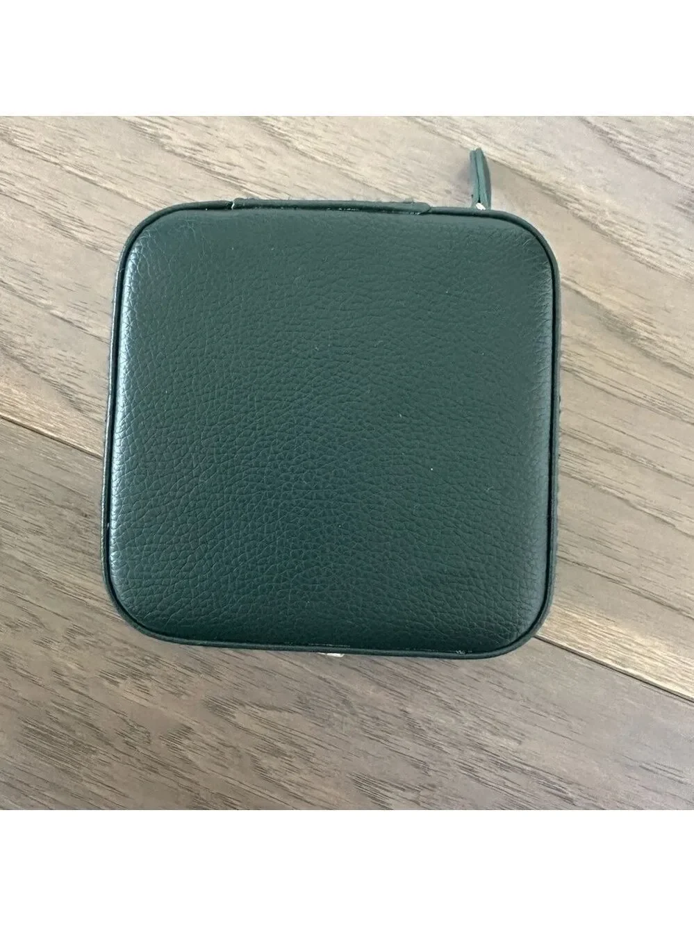 Elegant Cream Green Jewelry Organizer Box
